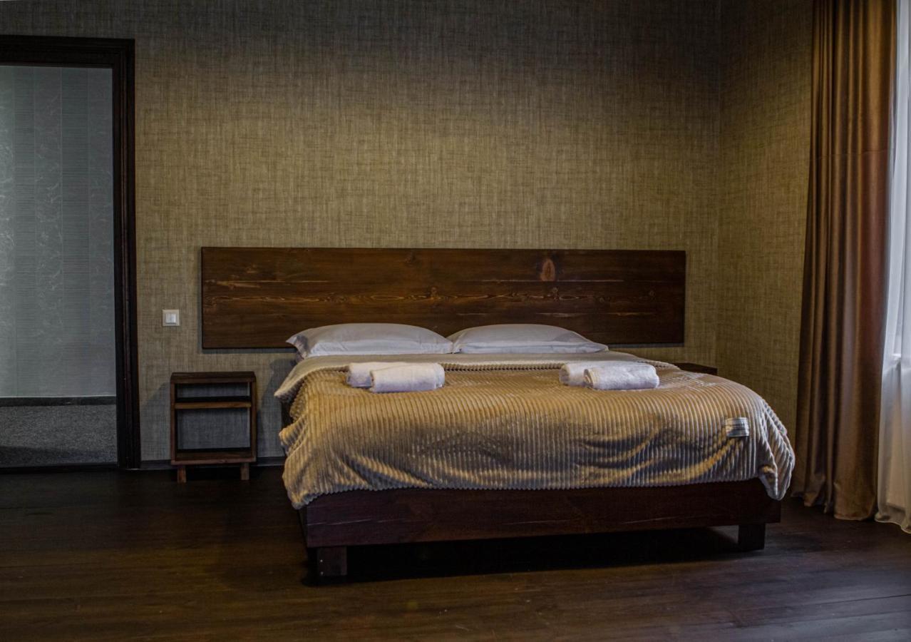 Hotel Eden Mestia Bagian luar foto