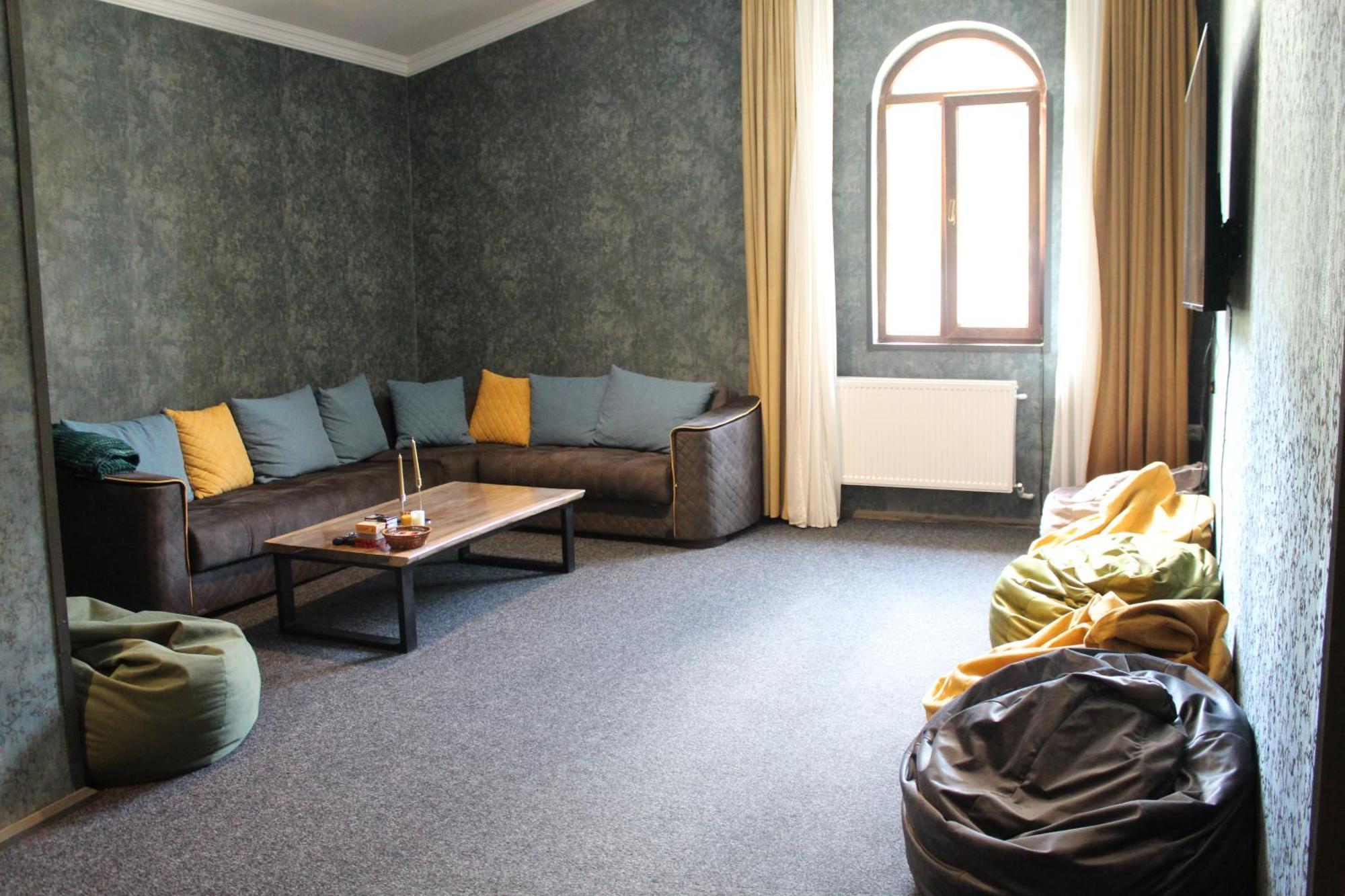 Hotel Eden Mestia Bagian luar foto