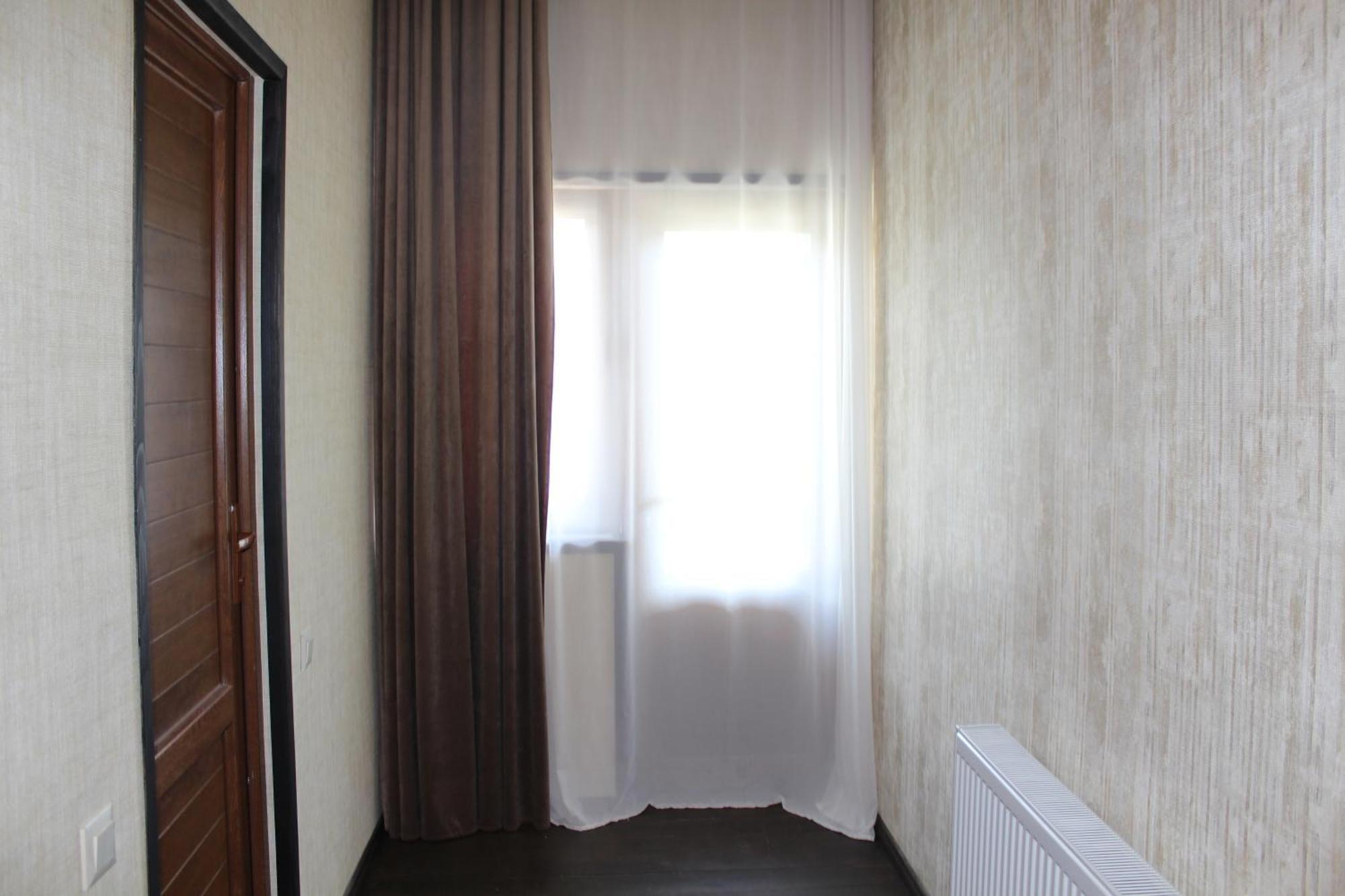 Hotel Eden Mestia Bagian luar foto